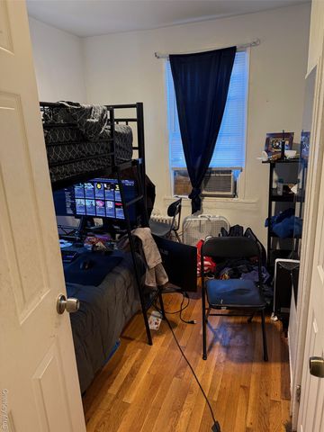 11715 200th Street, Saint Albans, NY 11412