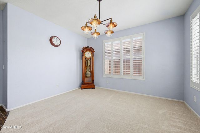 8352 W VOGEL Avenue, Peoria, AZ 85345
