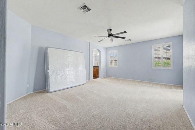 8352 W VOGEL Avenue, Peoria, AZ 85345