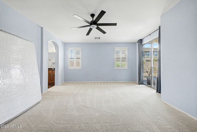 8352 W VOGEL Avenue, Peoria, AZ 85345