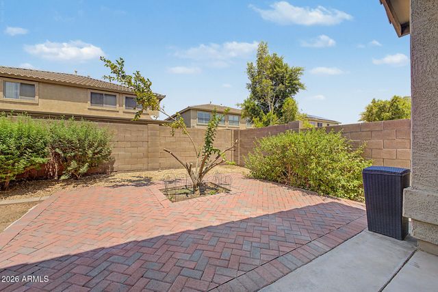 8352 W VOGEL Avenue, Peoria, AZ 85345