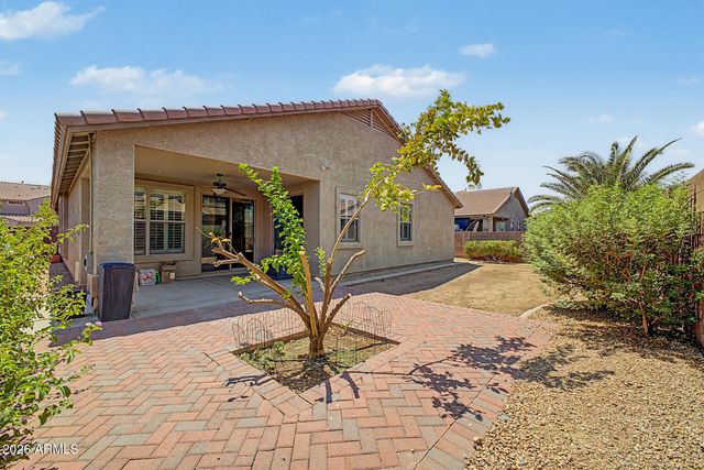 8352 W VOGEL Avenue, Peoria, AZ 85345