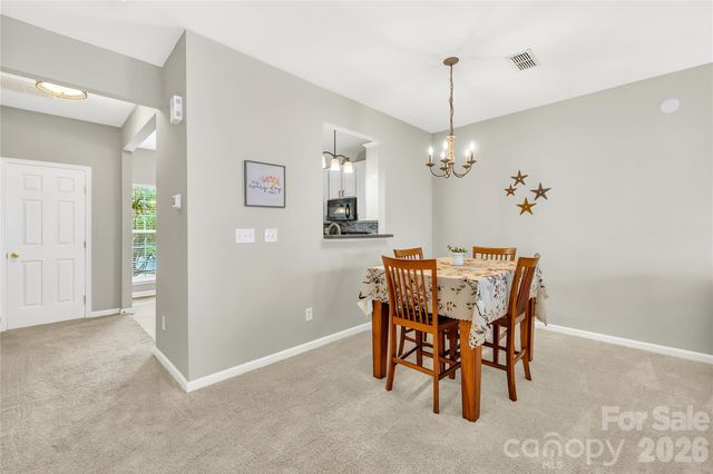 15711 King Louis Court, Charlotte, NC 28277
