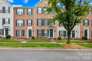 15711 King Louis Court, Charlotte, NC 28277