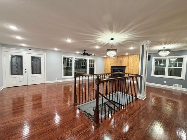 539 WESTVALE Road, Kansas City, KS 66102