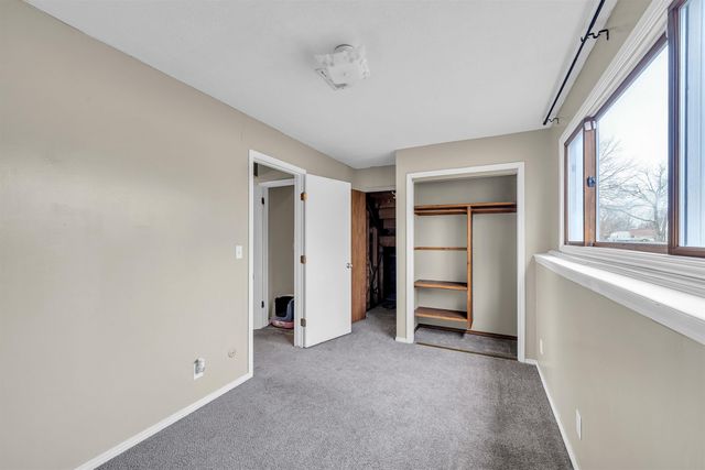 1613 E Brendonwood Rd, Derby, KS 67037