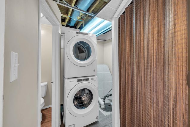 1613 E Brendonwood Rd, Derby, KS 67037