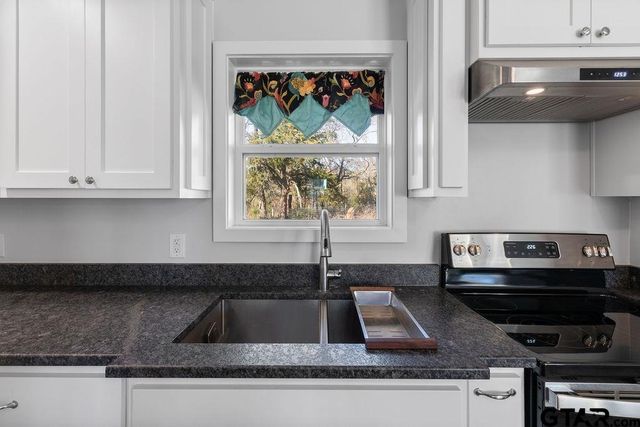 1102 Lilly Lane, Bullard, TX 75757