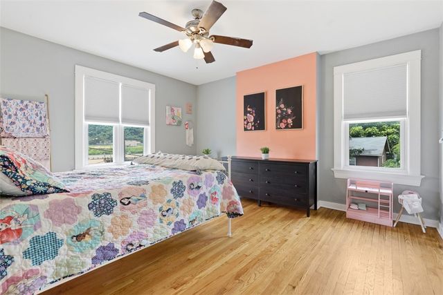 610 State St, Baden, PA 15005