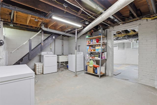 610 State St, Baden, PA 15005