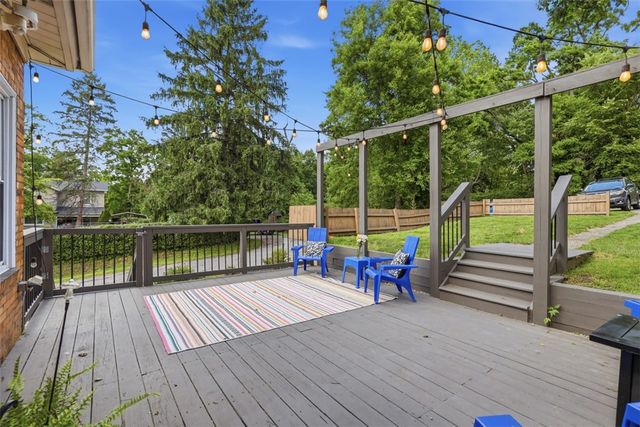 610 State St, Baden, PA 15005