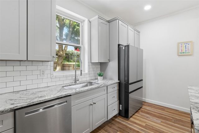 610 State St, Baden, PA 15005
