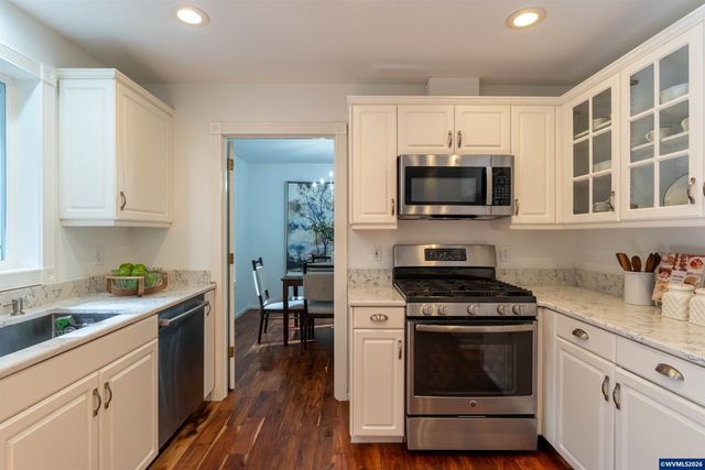 4380 NW Canary Pl, Corvallis, OR 97330
