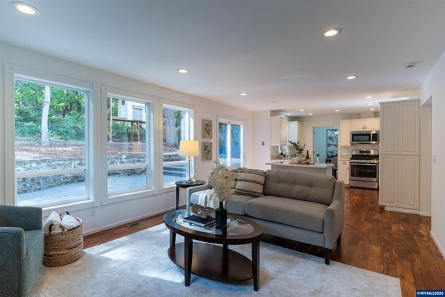 4380 NW Canary Pl, Corvallis, OR 97330
