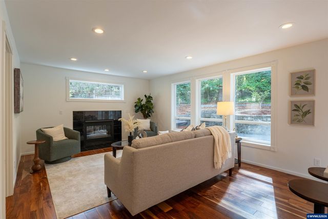 4380 NW Canary Pl, Corvallis, OR 97330