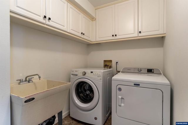 4380 NW Canary Pl, Corvallis, OR 97330