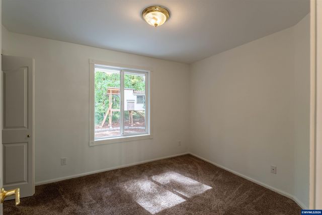 4380 NW Canary Pl, Corvallis, OR 97330