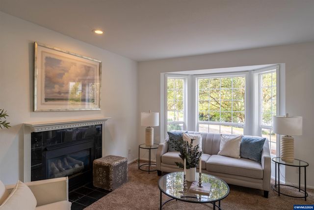 4380 NW Canary Pl, Corvallis, OR 97330