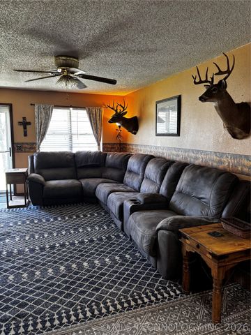 102 S Walnut, Hartshorne, OK 74547