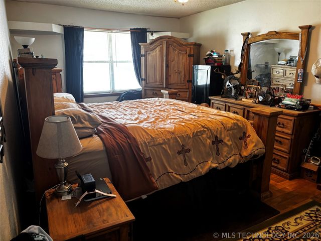 102 S Walnut, Hartshorne, OK 74547