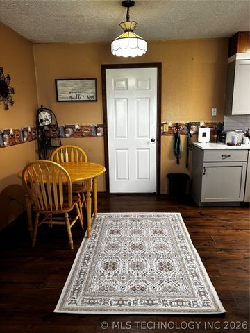 102 S Walnut, Hartshorne, OK 74547