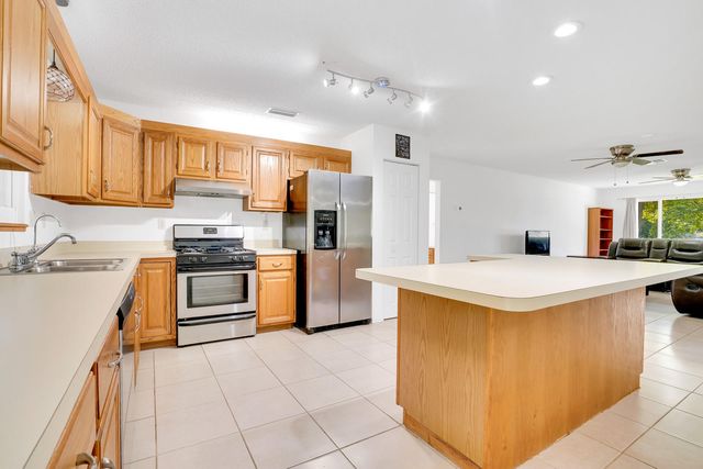 16245 E Burns Drive, Loxahatchee, FL 33470