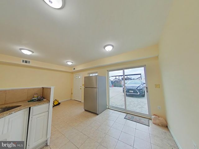 8611 WESTPHALIA RD, Upper Marlboro, MD 20774