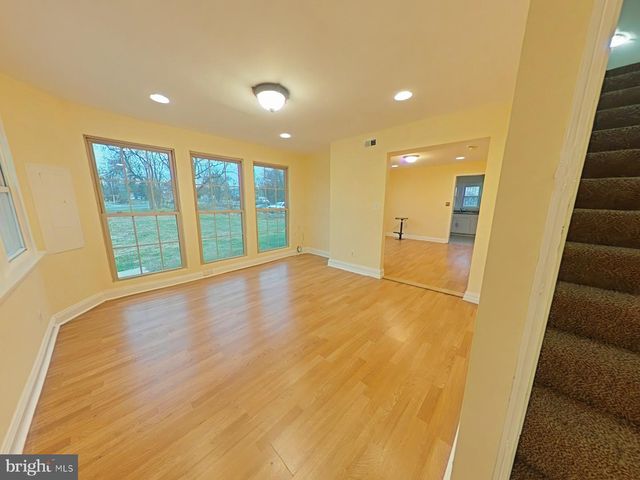 8611 WESTPHALIA RD, Upper Marlboro, MD 20774