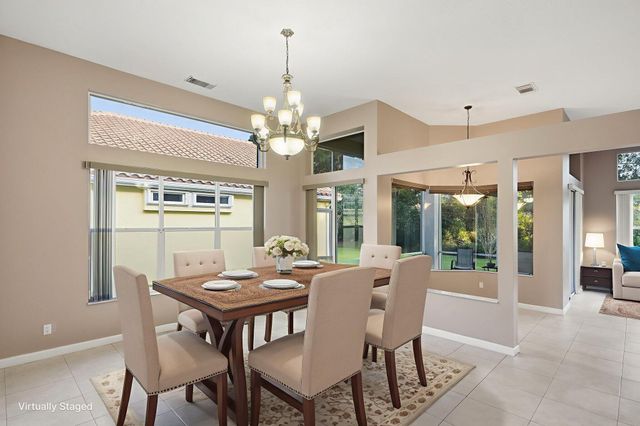 665 SW Sw Lake Charles Circle, Port St Lucie, FL 34986