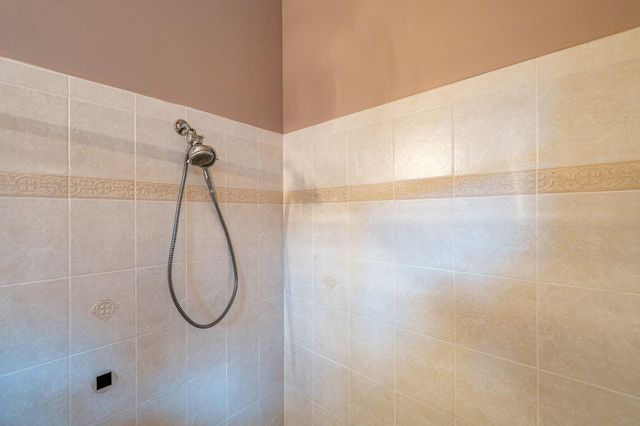 665 SW Sw Lake Charles Circle, Port St Lucie, FL 34986