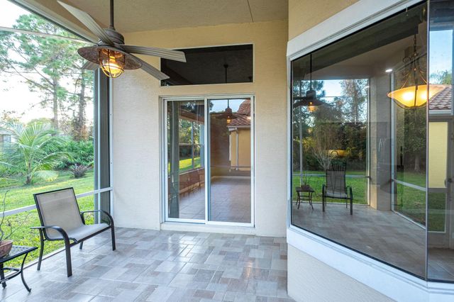 665 SW Sw Lake Charles Circle, Port St Lucie, FL 34986