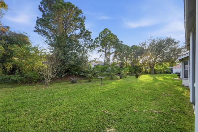 665 SW Sw Lake Charles Circle, Port St Lucie, FL 34986