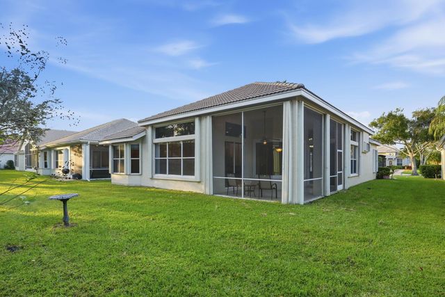 665 SW Sw Lake Charles Circle, Port St Lucie, FL 34986