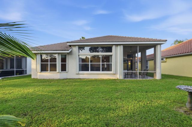 665 SW Sw Lake Charles Circle, Port St Lucie, FL 34986