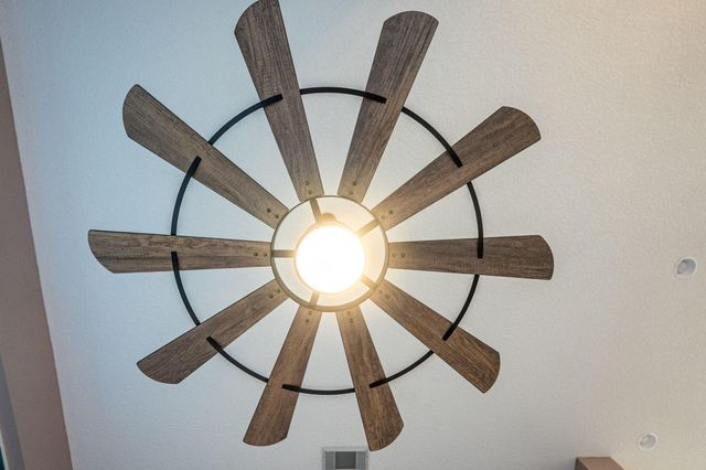 665 SW Sw Lake Charles Circle, Port St Lucie, FL 34986