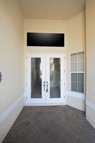 665 SW Sw Lake Charles Circle, Port St Lucie, FL 34986