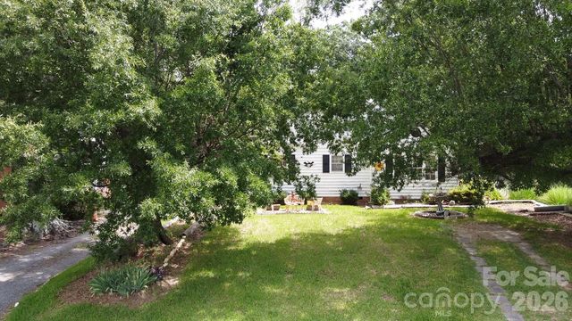 909 Drummond Avenue, Charlotte, NC 28205