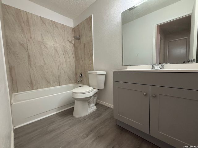 1318 BAYOU DR, San Antonio, TX 78245