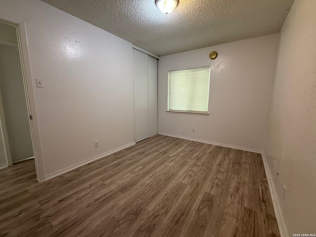 1318 BAYOU DR, San Antonio, TX 78245