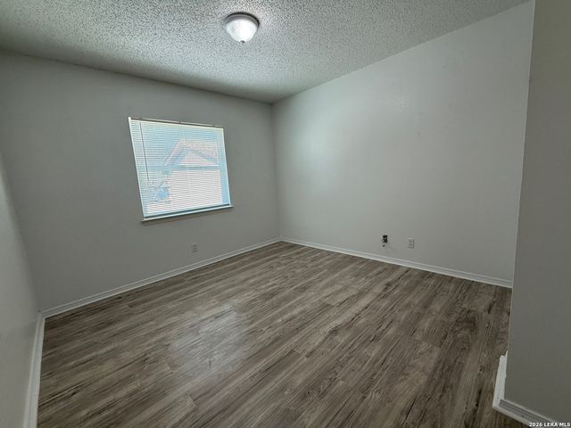 1318 BAYOU DR, San Antonio, TX 78245