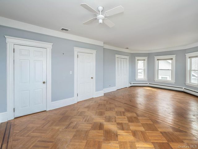 40 Prospect Avenue, Sea Cliff, NY 11579