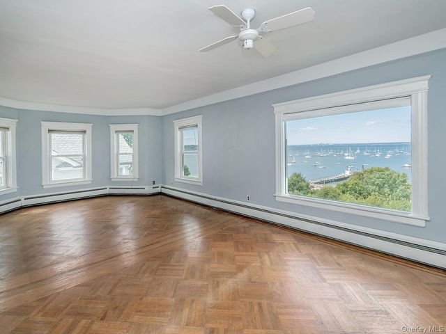 40 Prospect Avenue, Sea Cliff, NY 11579