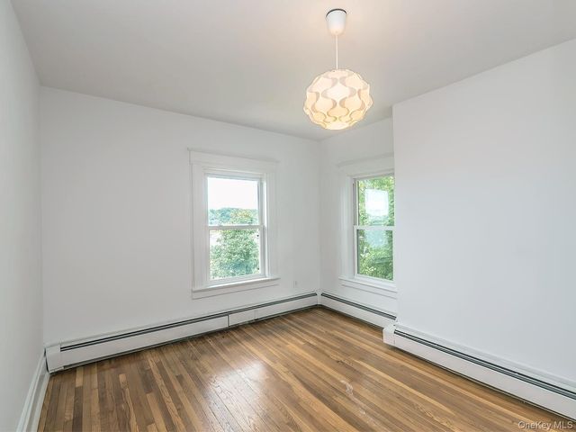40 Prospect Avenue, Sea Cliff, NY 11579