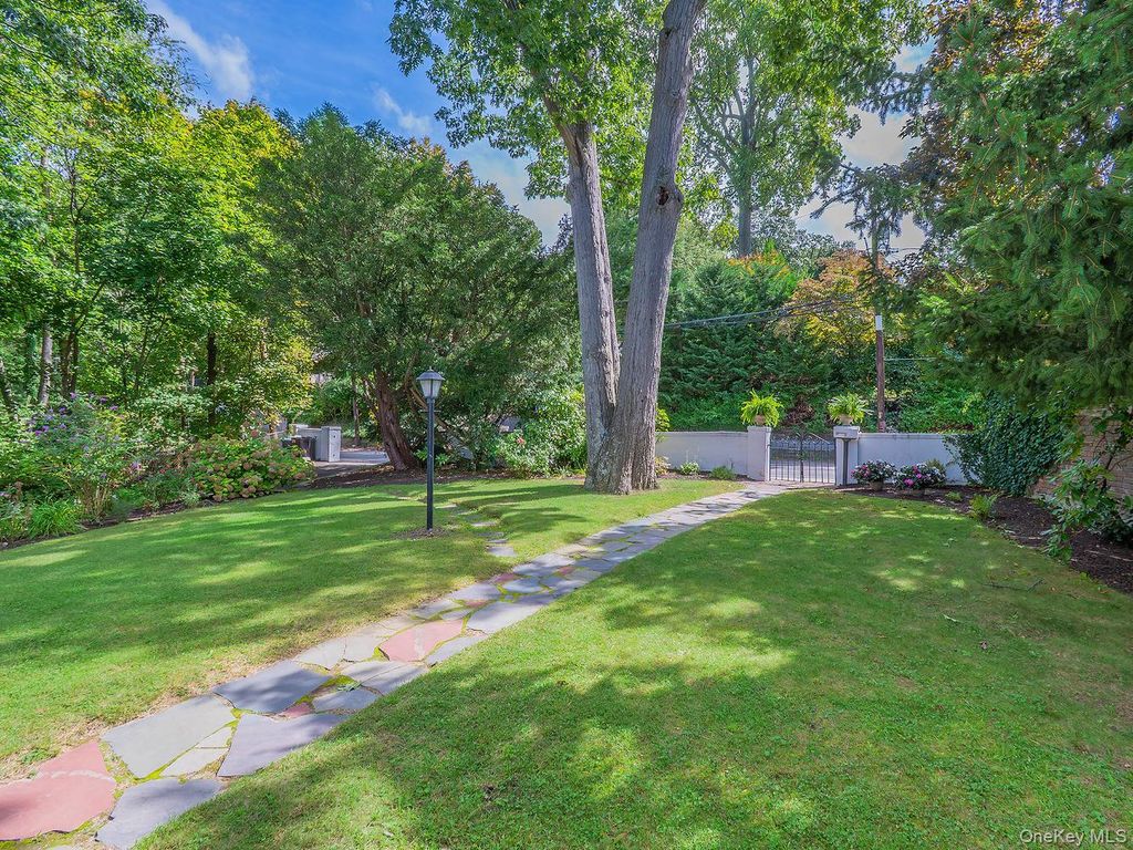 40 Prospect Avenue, Sea Cliff, NY 11579 — photo 5