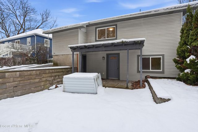 1017 E 29th Ave, Spokane, WA 99203