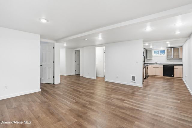 1017 E 29th Ave, Spokane, WA 99203