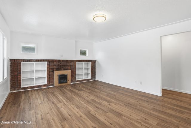 1017 E 29th Ave, Spokane, WA 99203