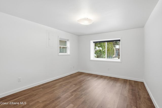 1017 E 29th Ave, Spokane, WA 99203