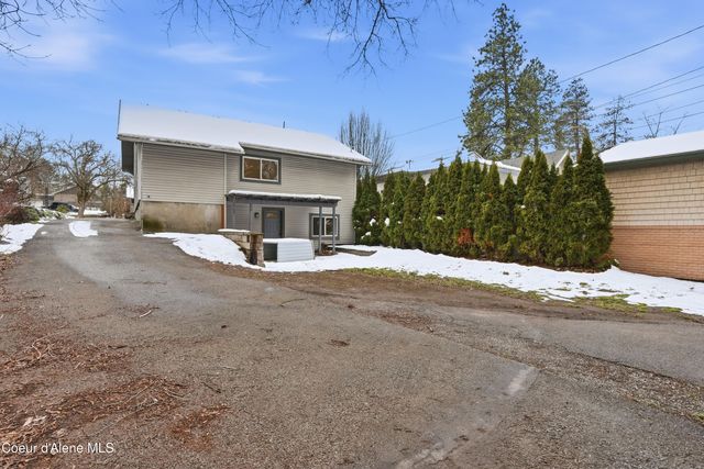 1017 E 29th Ave, Spokane, WA 99203