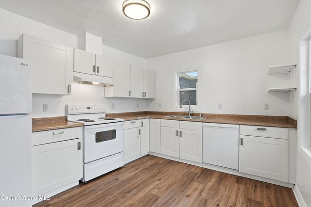 1017 E 29th Ave, Spokane, WA 99203